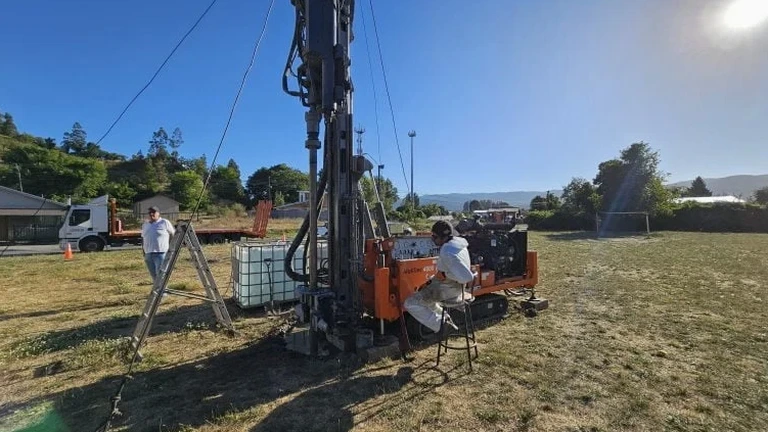 Análise de liquefação de solos em Dourados: abordagem técnica para solos saturados